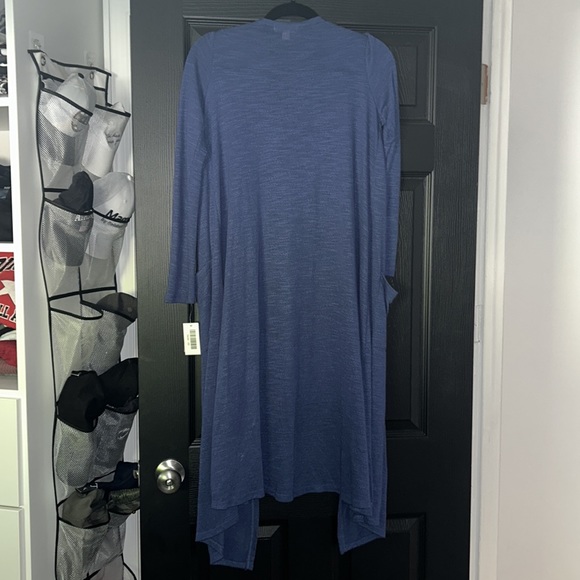 Duster - Picture 2 of 6